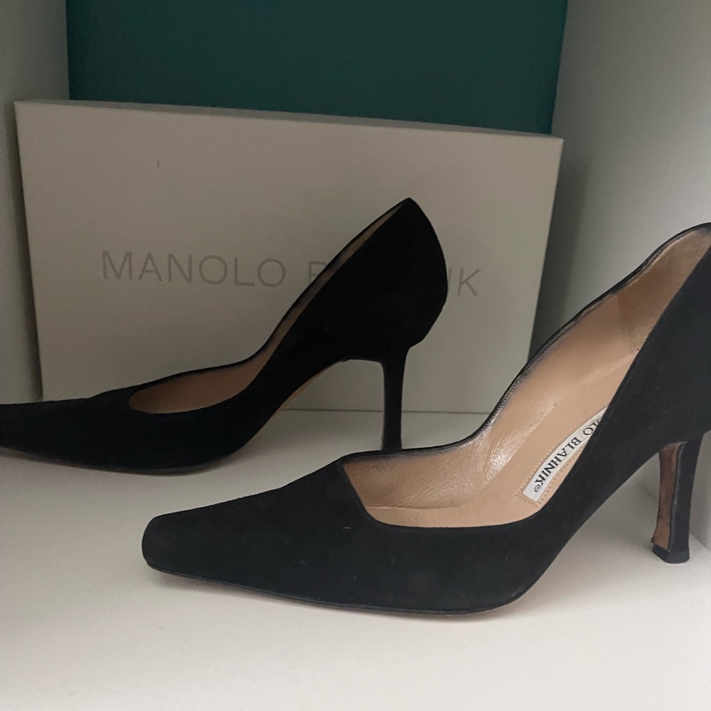 Manolo Blahnik Black Suede Pumps